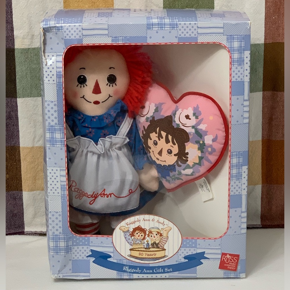 RARE HTF RUSS RAGGEDY ANN 90 YEARS 2005 GIFT SET